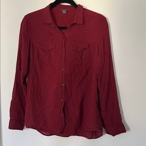 Eddie Bauer 100% cotton women’s red blouse button down